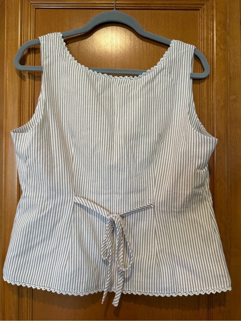 Striped Lace Trim Button-Front Tank Top - Picture 3 of 9